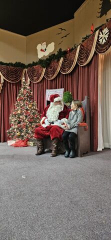 Santa_with_kid
